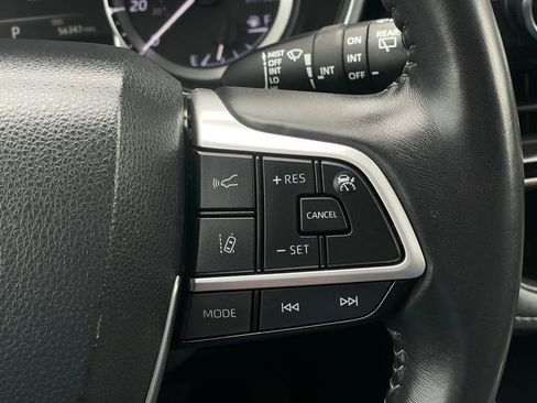 Used 2023 Toyota Highlander XLE image 14