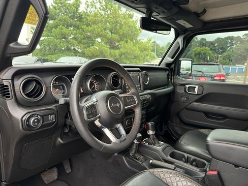 Used 2023 Jeep Gladiator Overland AWD/4WD image 30