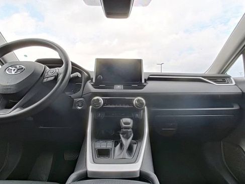 Used 2024 Toyota RAV4 XLE image 23