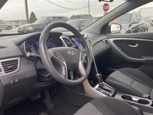 Used 2016 Hyundai Elantra GT image 11