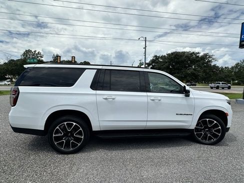 Used 2022 Chevrolet Suburban RST w/ Luxury Package image 31