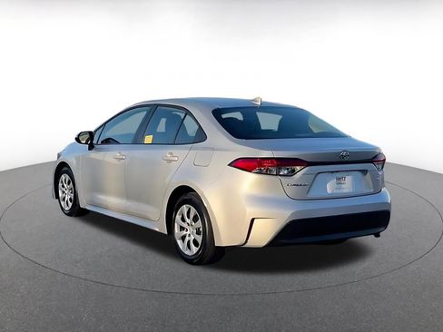 Used 2025 Toyota Corolla LE image 11