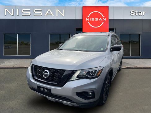 Used 2020 Nissan Pathfinder SL AWD/4WD image 3