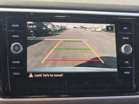 Used 2023 Volkswagen Atlas Cross Sport SE image 18