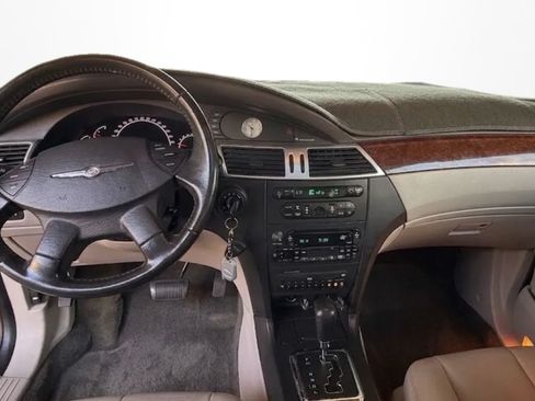 Used 2006 Chrysler Pacifica Touring AWD/4WD image 17