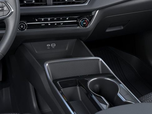 Used 2025 Chevrolet Equinox LT w/ LPO, Floor Liner Package image 23