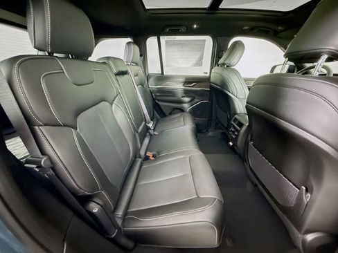 New 2026 Jeep Grand Cherokee Limited AWD/4WD image 27
