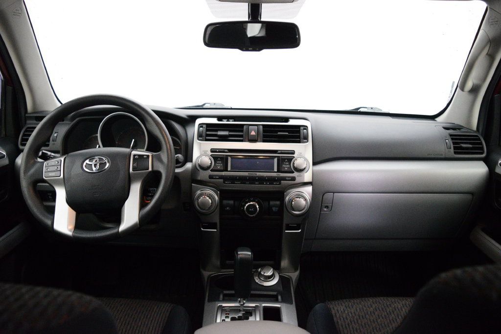 Used 2013 Toyota 4Runner SR5 w/ Convenience Pkg AWD/4WD image 17