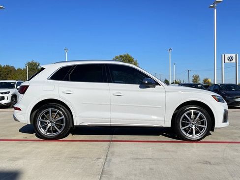 Used 2022 Audi SQ5 Premium w/ Convenience Package image 7