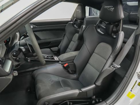 Used 2024 Porsche 911 GT3 RS w/ Weissach Package RWD image 5