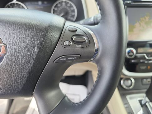 Used 2020 Nissan Murano Platinum FWD image 37