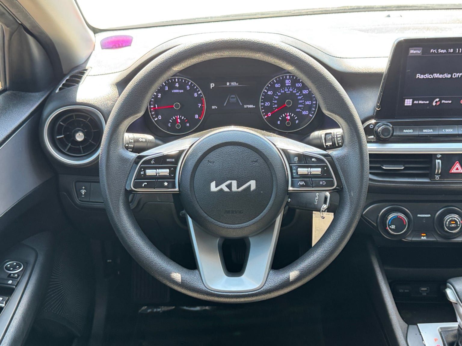 Used 2023 Kia Forte LXS FWD image 13