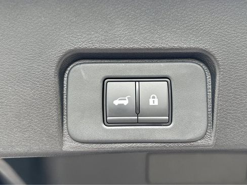 New 2026 Nissan Rogue SV image 28