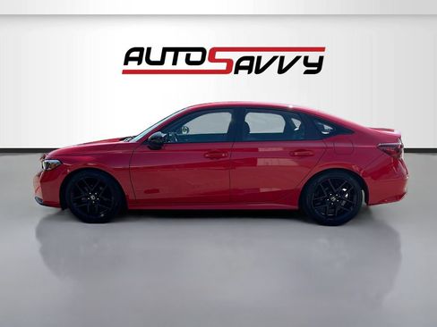 Used 2025 Honda Civic Sport image 4