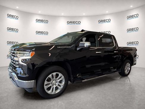 Used 2024 Chevrolet Silverado 1500 LTZ AWD/4WD image 3