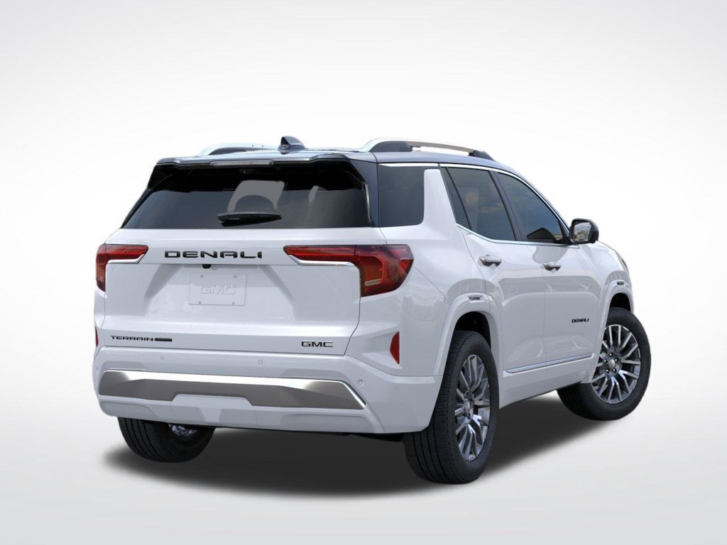 New 2027 GMC Terrain Denali w/ LPO, Black Badging Package AWD/4WD image 4