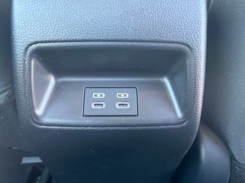 Used 2025 Toyota Corolla LE FWD image 18
