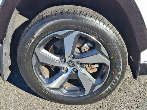 Certified 2023 Toyota RAV4 SE image 9