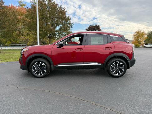 Used 2026 Nissan Kicks SV w/ SV Premium Package AWD/4WD image 4