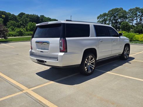 Used 2018 GMC Yukon XL Denali w/ Denali Ultimate Package AWD/4WD image 7