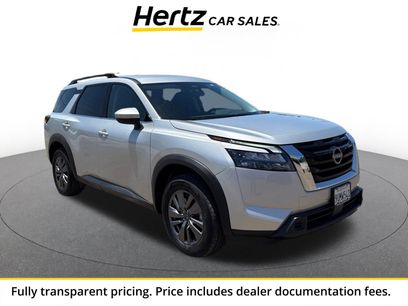 Used 2025 Nissan Pathfinder SV