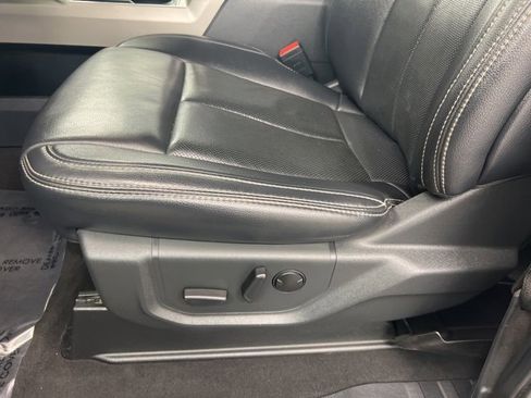 Used 2022 Ford F250 Lariat image 12