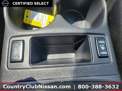 Used 2018 Nissan Rogue SV AWD/4WD image 21