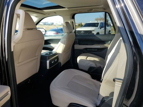 Used 2024 Ford Expedition Max Limited image 27