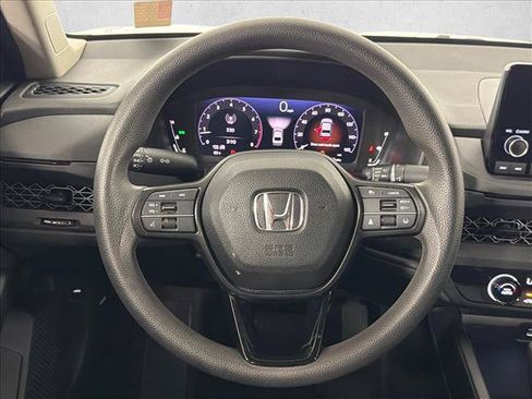 Used 2023 Honda Accord LX image 23