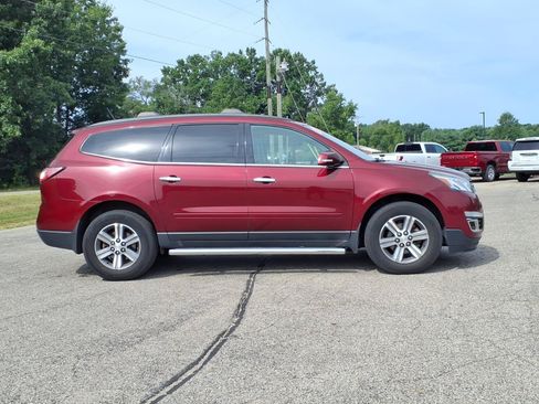 Used 2017 Chevrolet Traverse LT FWD image 22