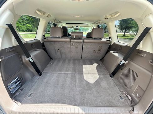 Used 2011 Lexus GX 460 Premium image 12