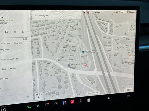 Used 2023 Tesla Model X AWD/4WD image 21