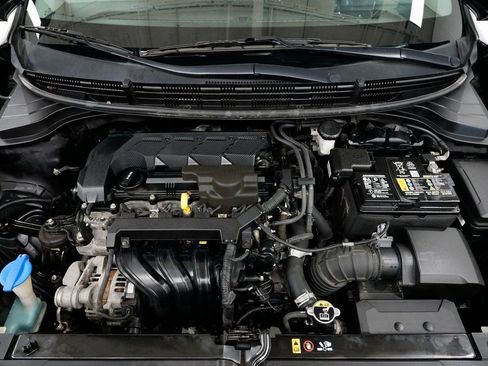 Used 2021 Kia Rio S image 3