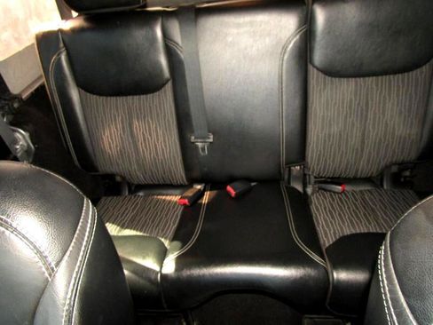 Used 2015 Jeep Wrangler Unlimited Sport image 36