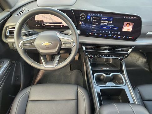 Certified 2026 Chevrolet Traverse LT AWD/4WD image 27