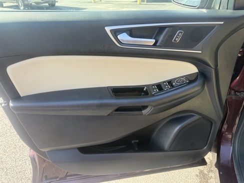 Used 2018 Ford Edge SEL w/ Equipment Group 201A AWD/4WD image 7