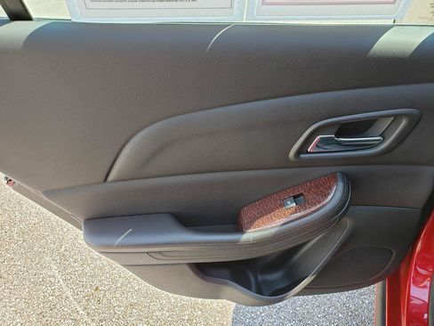 Used 2013 Chevrolet Malibu LT FWD image 12