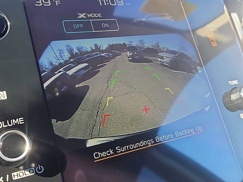 Used 2025 Subaru Outback Premium image 15