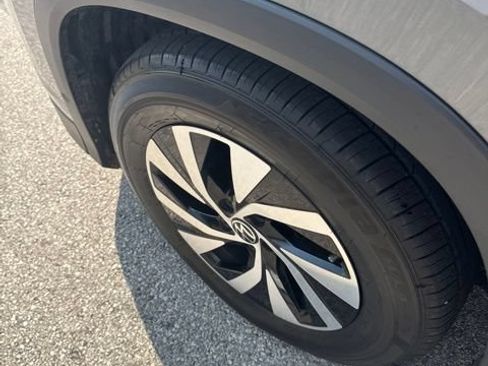 Used 2025 Volkswagen Tiguan S FWD image 20