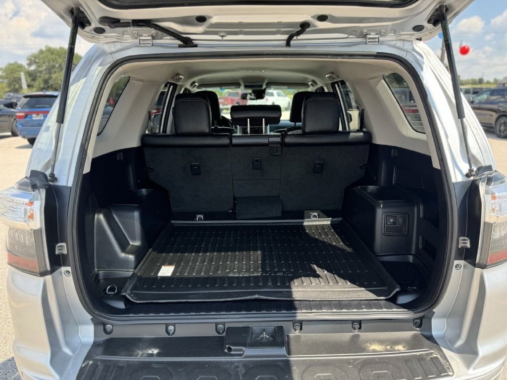Used 2022 Toyota 4Runner TRD Sport AWD/4WD image 14