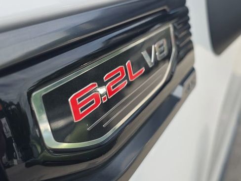 Used 2020 GMC Sierra 1500 AT4 w/ AT4 Premium Package AWD/4WD image 9