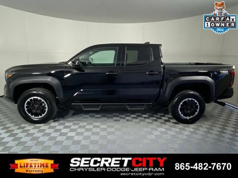 Used 2026 Toyota Tacoma TRD Off-Road AWD/4WD image 4