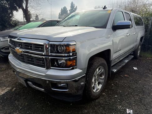 Used 2015 Chevrolet Silverado 1500 LTZ Z71 w/ LTZ Plus Package image 4