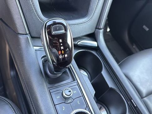 Used 2022 Cadillac XT5 Premium Luxury image 30