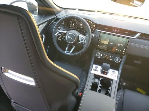 New 2026 Jaguar F-PACE R-Dynamic S AWD/4WD image 19