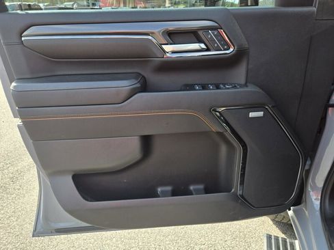 Used 2024 GMC Sierra 2500 AT4 w/ AT4 Premium Plus Package image 23