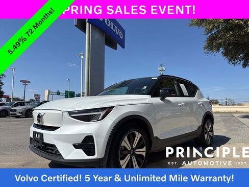 Certified 2023 Volvo XC40 Recharge Core image 5