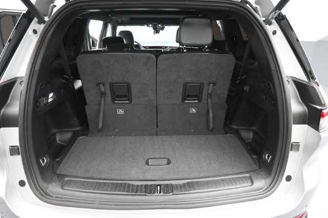 Used 2025 Jeep Grand Cherokee L Altitude RWD image 24