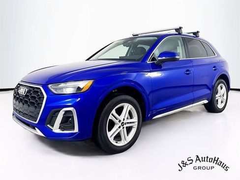 Used 2024 Audi Q5 e Premium Plus w/ Premium Plus Package image 3