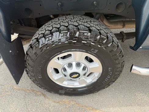 Used 2013 Chevrolet Silverado 2500 LT AWD/4WD image 34